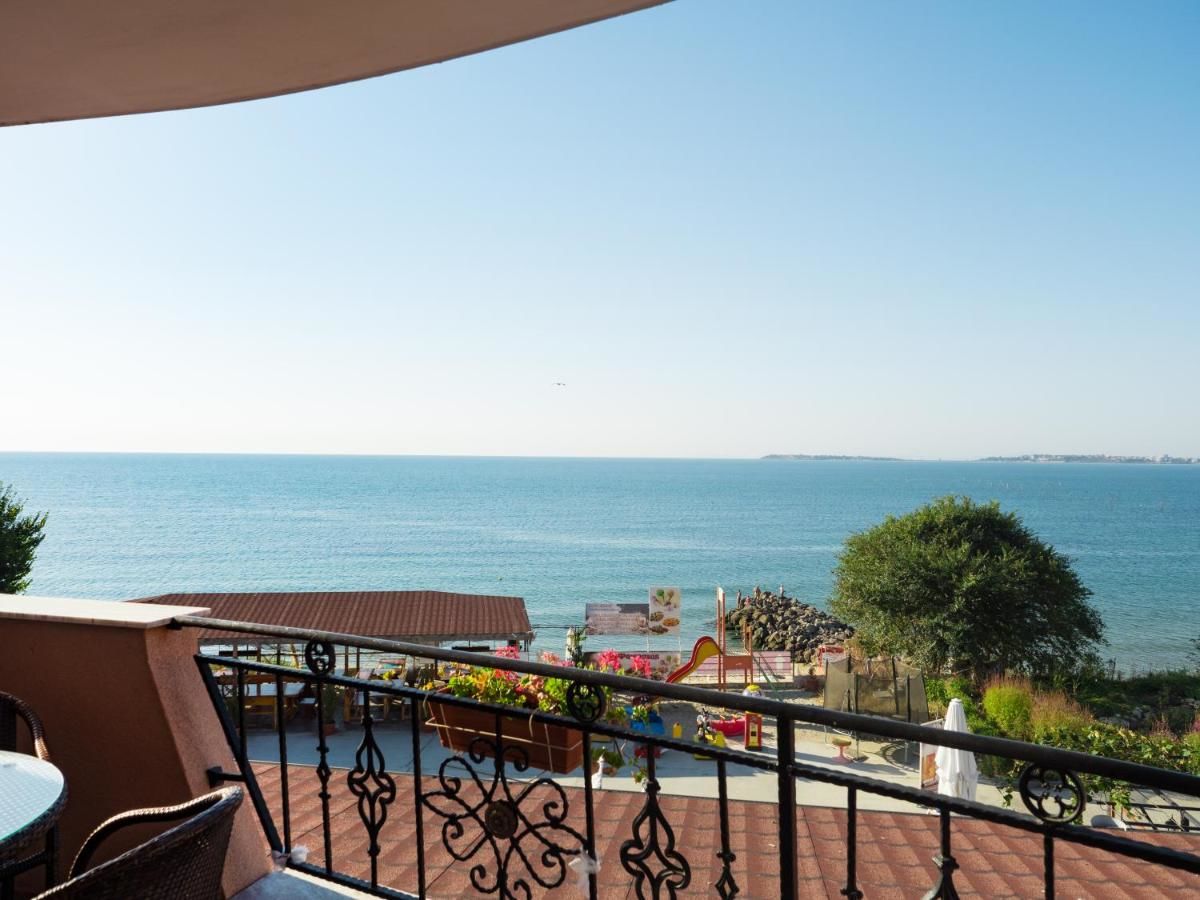 Отель Hotel Fantasy Beach Свети-Влас