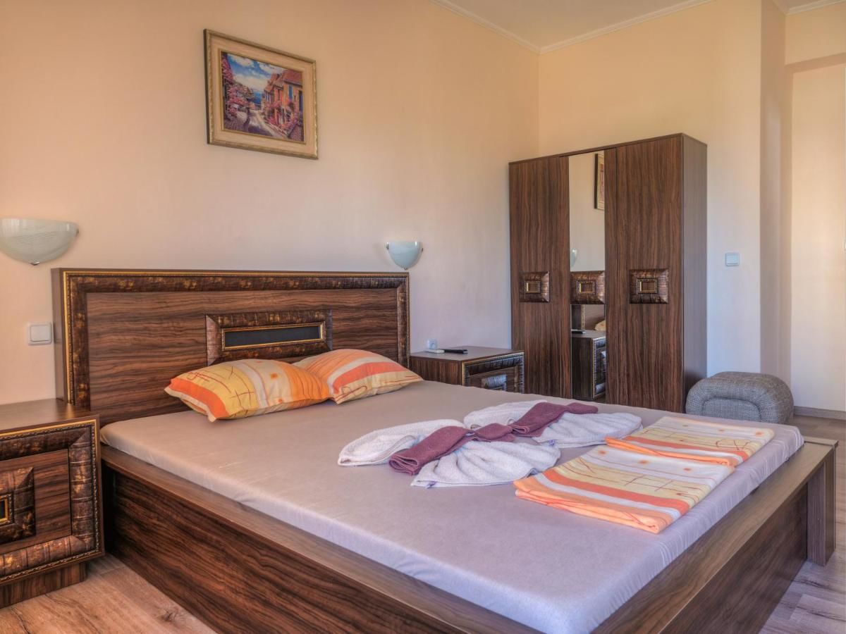 Отель Hotel Fantasy Beach Свети-Влас